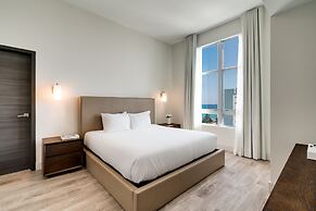 Costa Hollywood Beach Resort