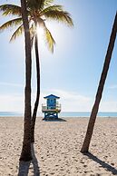 Costa Hollywood Beach Resort