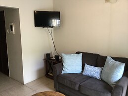 Ella's Park View Townhouse Crown Point