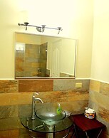 Ella's Park View Townhouse Crown Point