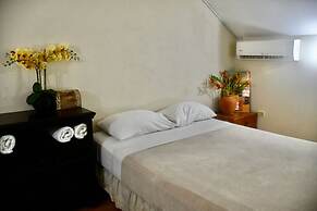 Ella's Park View Townhouse Crown Point