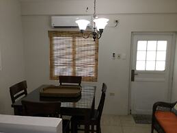 Ella's Park View Townhouse Crown Point