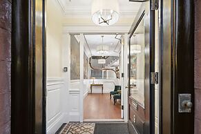 Charlesgate Suites