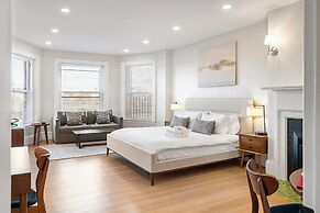 Charlesgate Suites
