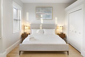 Charlesgate Suites