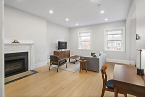 Charlesgate Suites