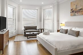Charlesgate Suites