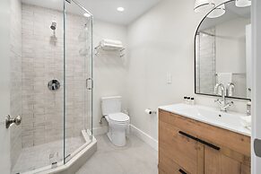 Charlesgate Suites