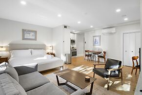 Charlesgate Suites