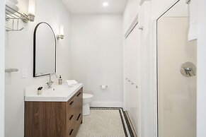 Charlesgate Suites