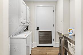 Charlesgate Suites