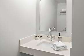 Charlesgate Suites