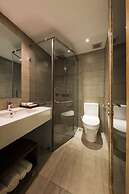 Triple E Hotel Fine Art Museum