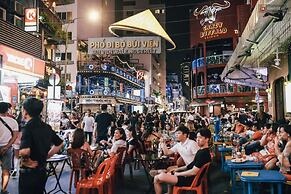 Triple E Hotel Fine Art Museum