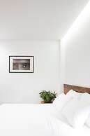 Triple E Hotel Fine Art Museum