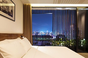 Triple E Hotel Fine Art Museum