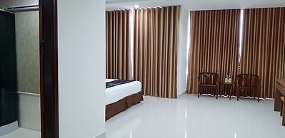 Phu Cuong Beach Hotel