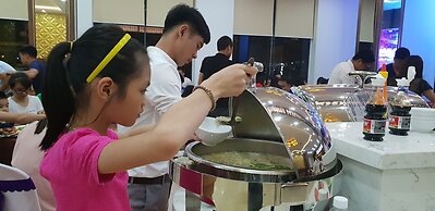 Phu Cuong Beach Hotel