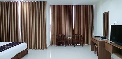 Phu Cuong Beach Hotel