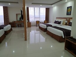 Phu Cuong Beach Hotel