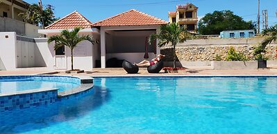 Phu Cuong Beach Hotel