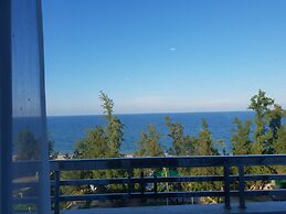 Phu Cuong Beach Hotel