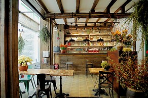 Peking Station Youth Hostel