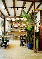 Peking Station Youth Hostel