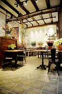 Peking Station Youth Hostel