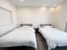Shanghai Jiarong Apartment Hotel