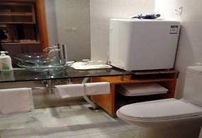 Shanghai Jiarong Apartment Hotel