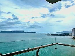 Lenid Nha Trang Hotel
