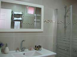 Coral Beach Pearl Guest House