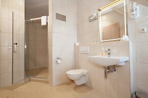 Hotel 3 Linden