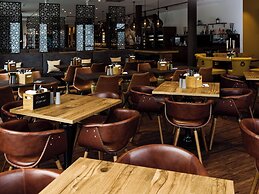 Holiday Inn - the niu, Saddle Furth by IHG