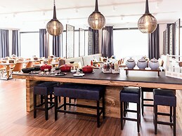 Holiday Inn - the niu, Saddle Furth by IHG