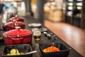 Holiday Inn - the niu, Saddle Furth by IHG