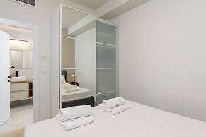 Elegant Duplex with XL Patio by FeelHome