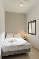 Elegant Duplex with XL Patio by FeelHome