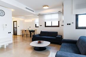 Comfort & Balcony near Beach by FeelHome