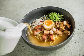 Felix Suiten am Zwinger