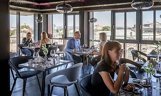 Felix Suiten am Zwinger