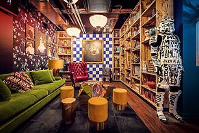 Felix Suiten am Zwinger