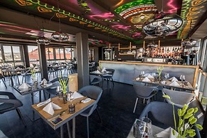 Felix Suiten am Zwinger