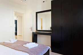 Deluxe Frishman Beach 1Min Beach