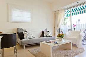 Deluxe Frishman Beach 1Min Beach