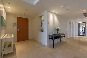 High Class Condo at Marina by FeelHome