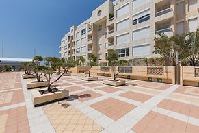 High Class Condo at Marina by FeelHome