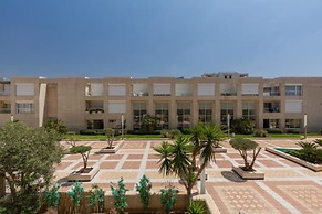 High Class Condo at Marina by FeelHome