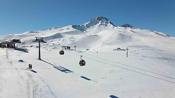 X Mountain Lodge Erciyes